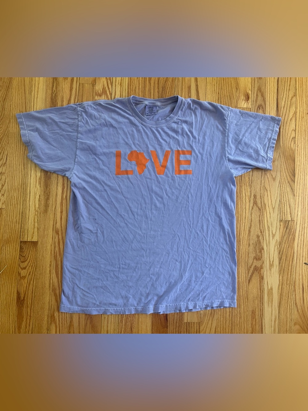 LOVE Africa Graphic Tee - Light purple with Orange Print